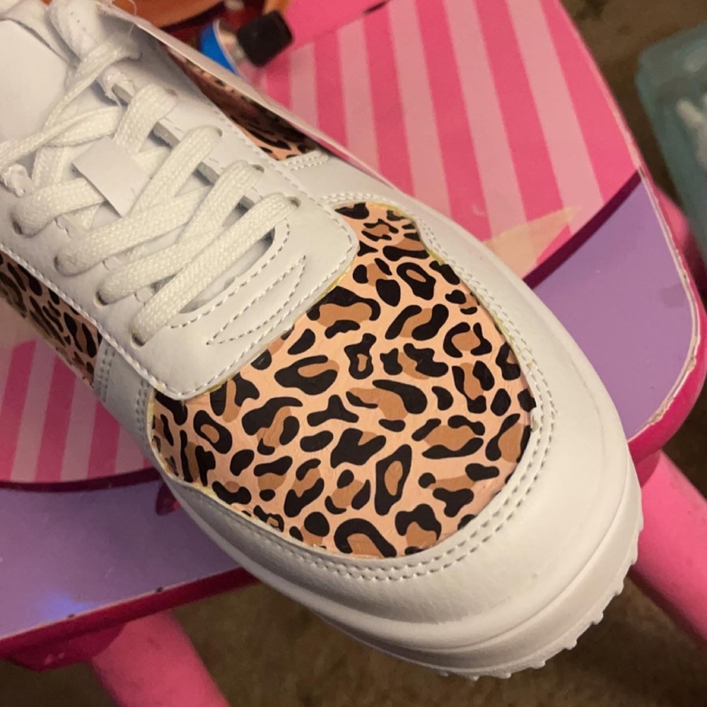 Cheetah custom shoes